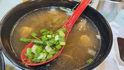 香港回归二十六周年庆典视频,香港jw万豪酒店房间介绍