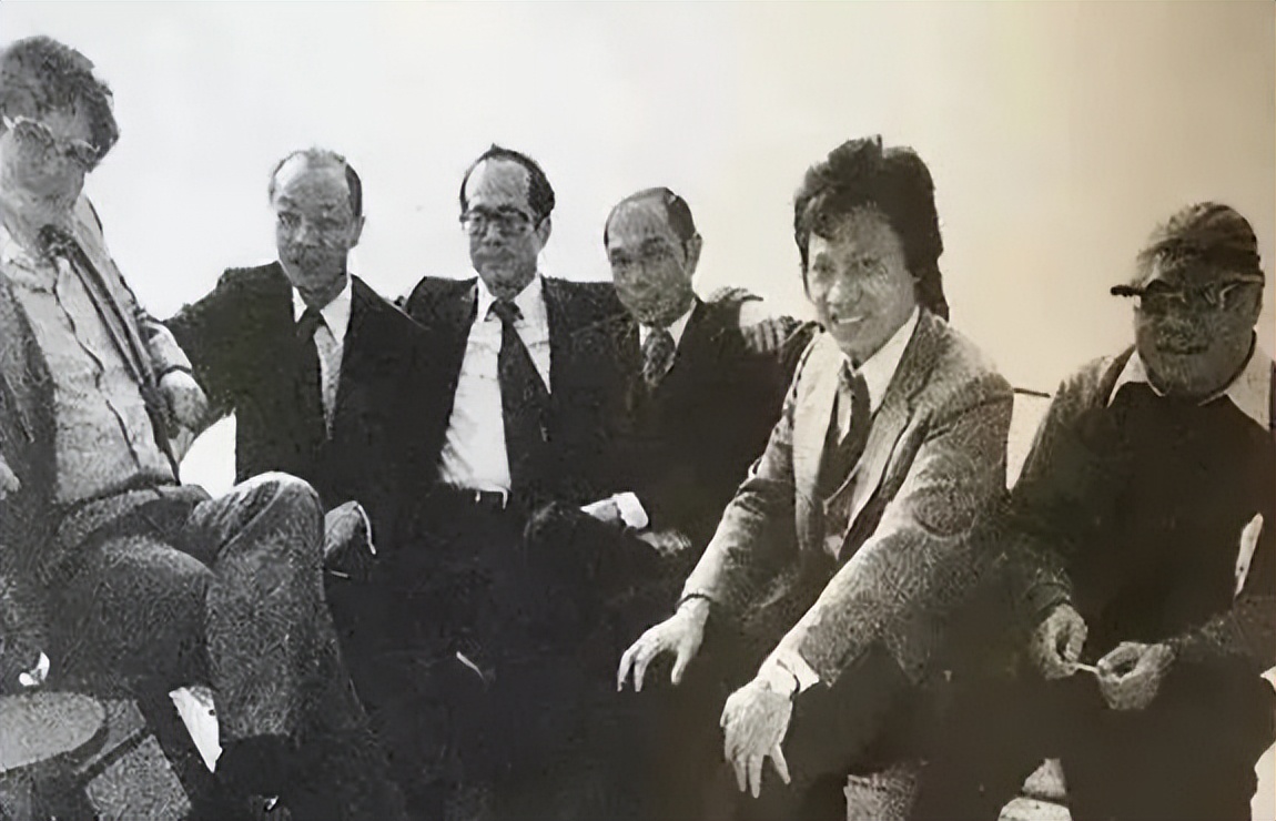 霍英东:从水上人到红顶巨贾的传奇一生