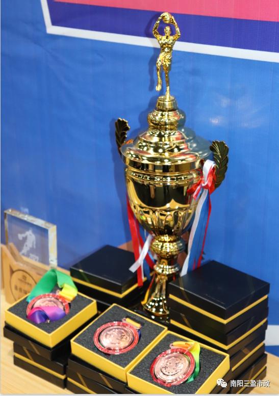 南阳市三盈市政公司：篮球队荣获南阳投资集团篮球赛第三名