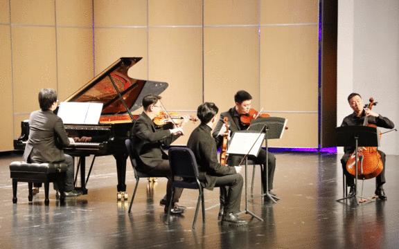 虎虎生威虎年潮品,虎虎生威新春主题活动