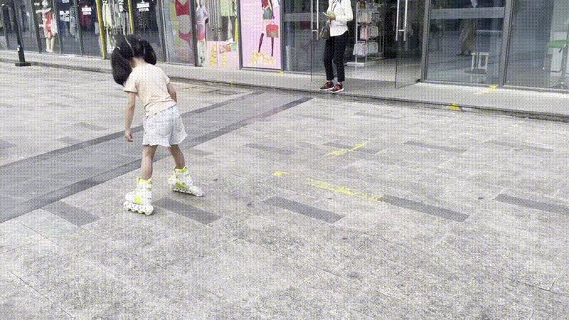 酷骑小童轮滑鞋,协调反应能力训练儿童