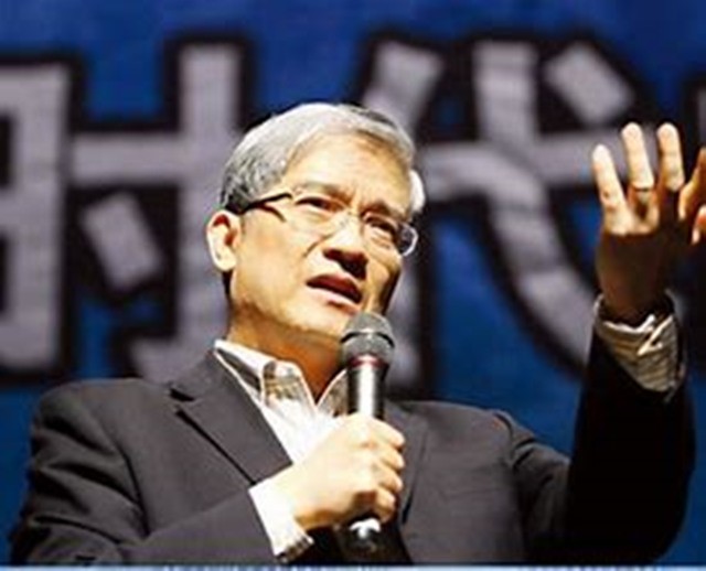 从“良心经济学家”到“江湖*子骗**”，*咸平郎**如何一步步走下神坛？