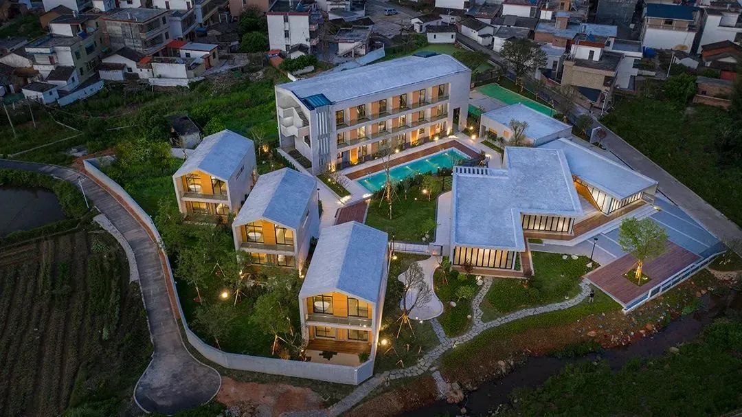 閲戠涔嬬害,閲戠鍗佹湀鍥藉簡涓鍋囨湡浣忓鏀荤暐