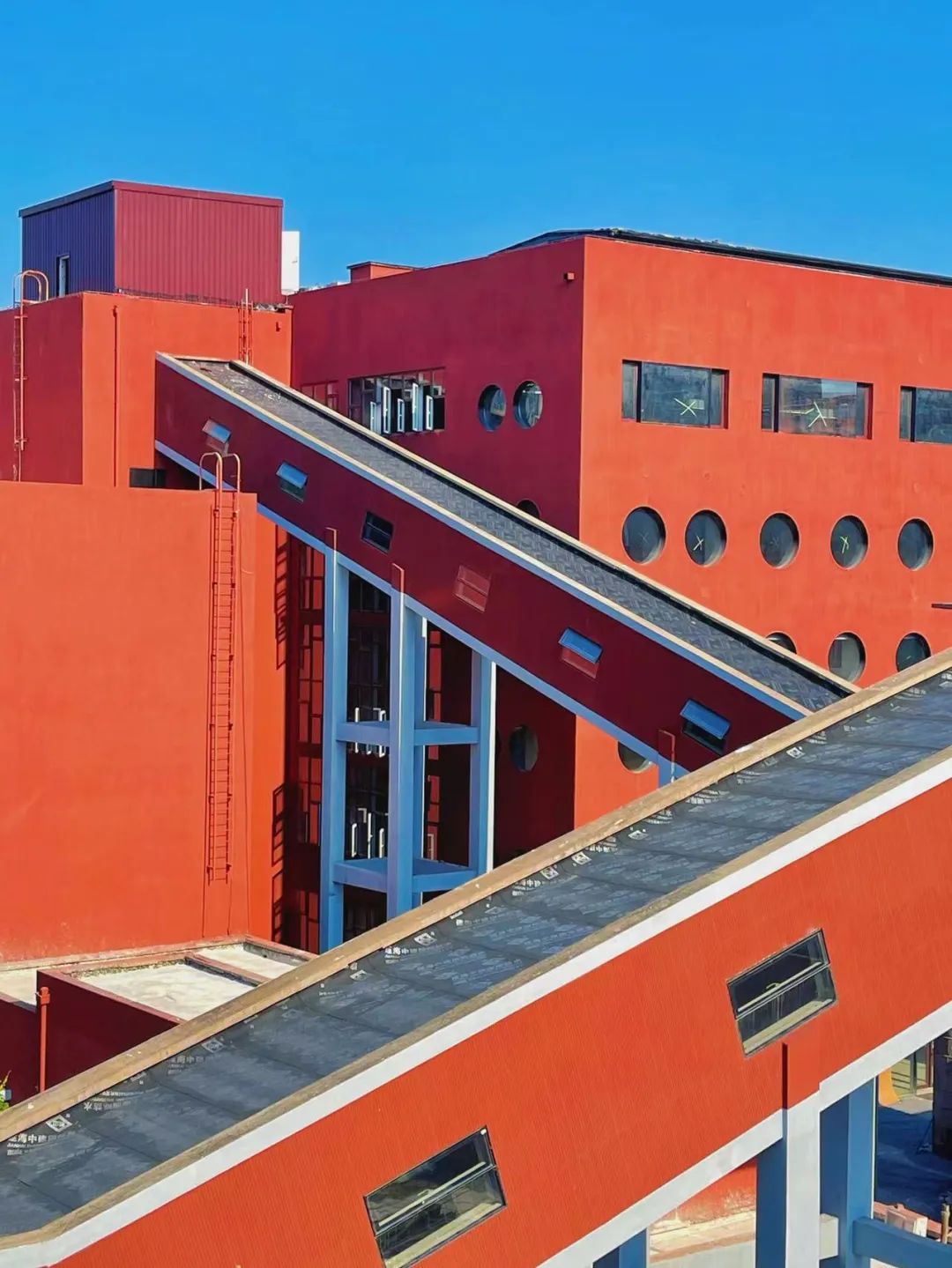 越界锦荟园5号楼,越界锦荟园工业园位置