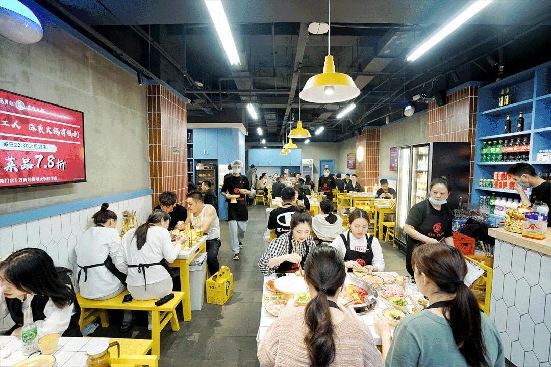 来成都必吃的火锅辣到极点,成都美食攻略十大必吃火锅排行榜