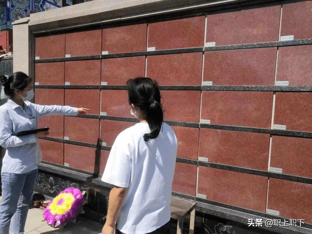 职业伴娘一个月多少钱,职业伴娘一般工资