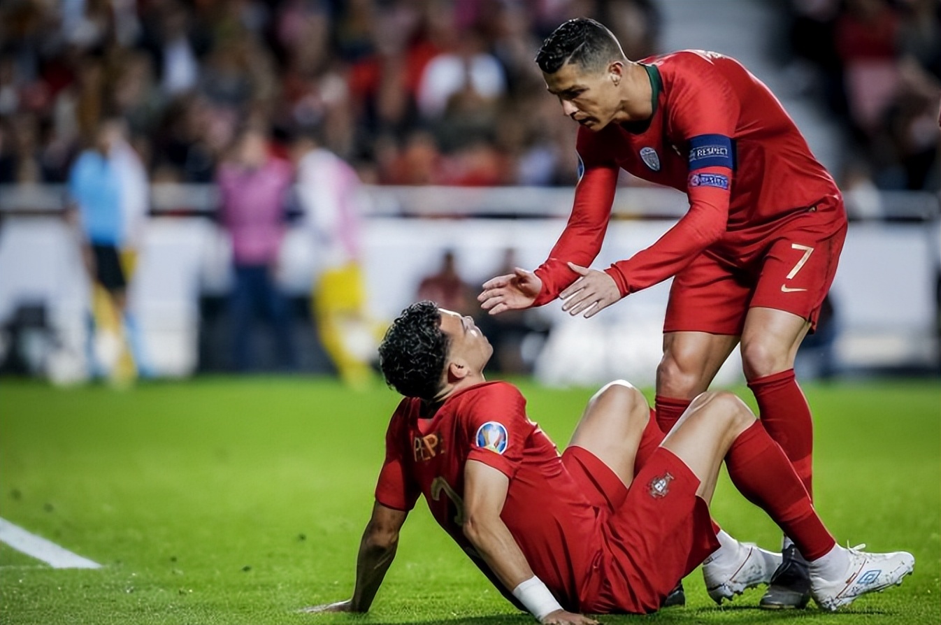 钁¤悇鐗欓槦闀縡ifa鎶曠エ,钁¤悇鐗欓槦鍑哄眬鍚庝富鏁欑粌鍥炲簲