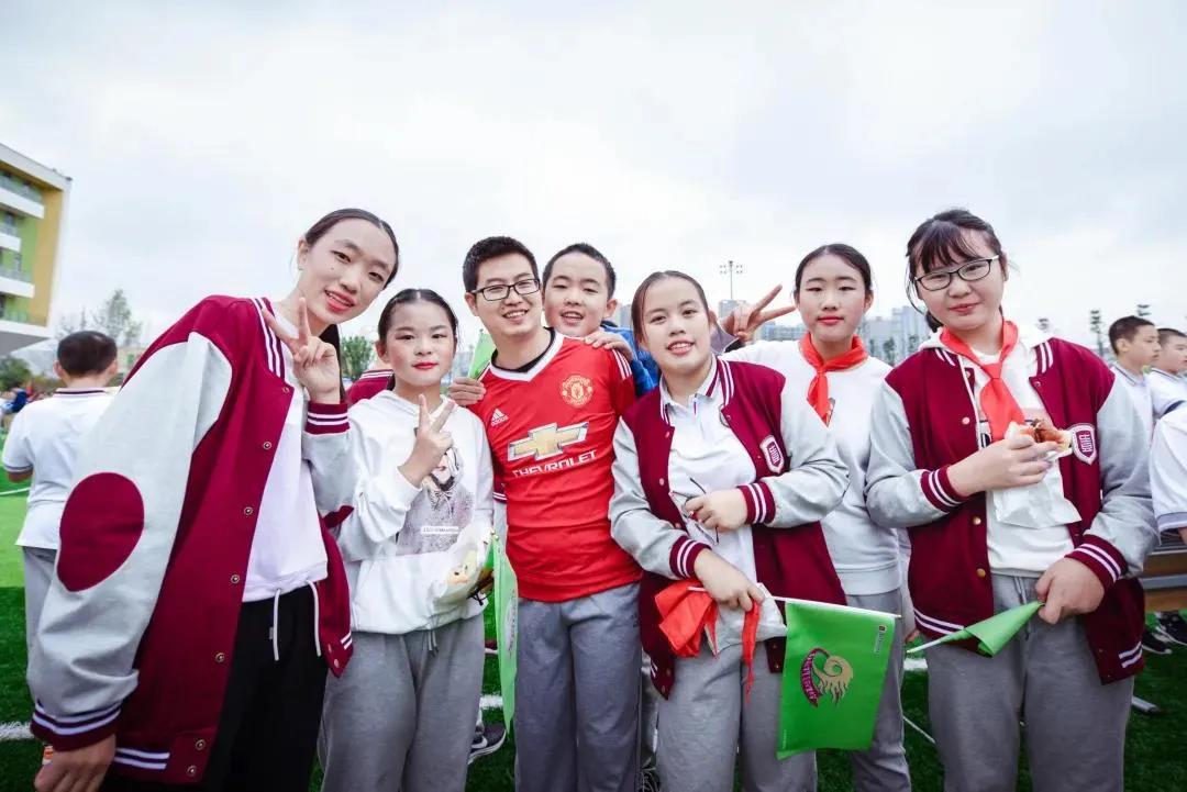 金苹果李滔老师,运动会开幕式金苹果锦城一中