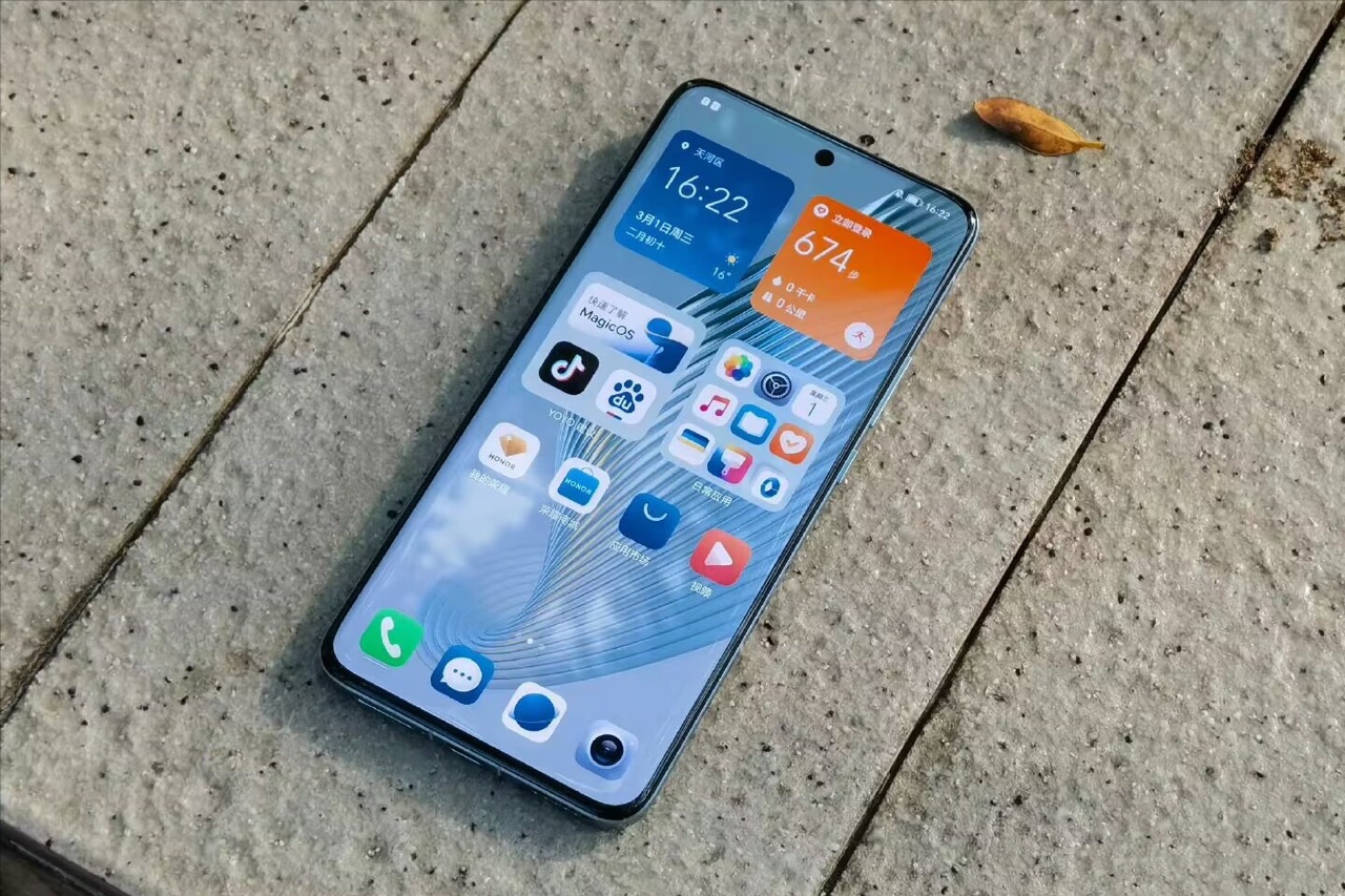 荣耀magic5至臻版降价到4800元,荣耀magic512+256最低价格