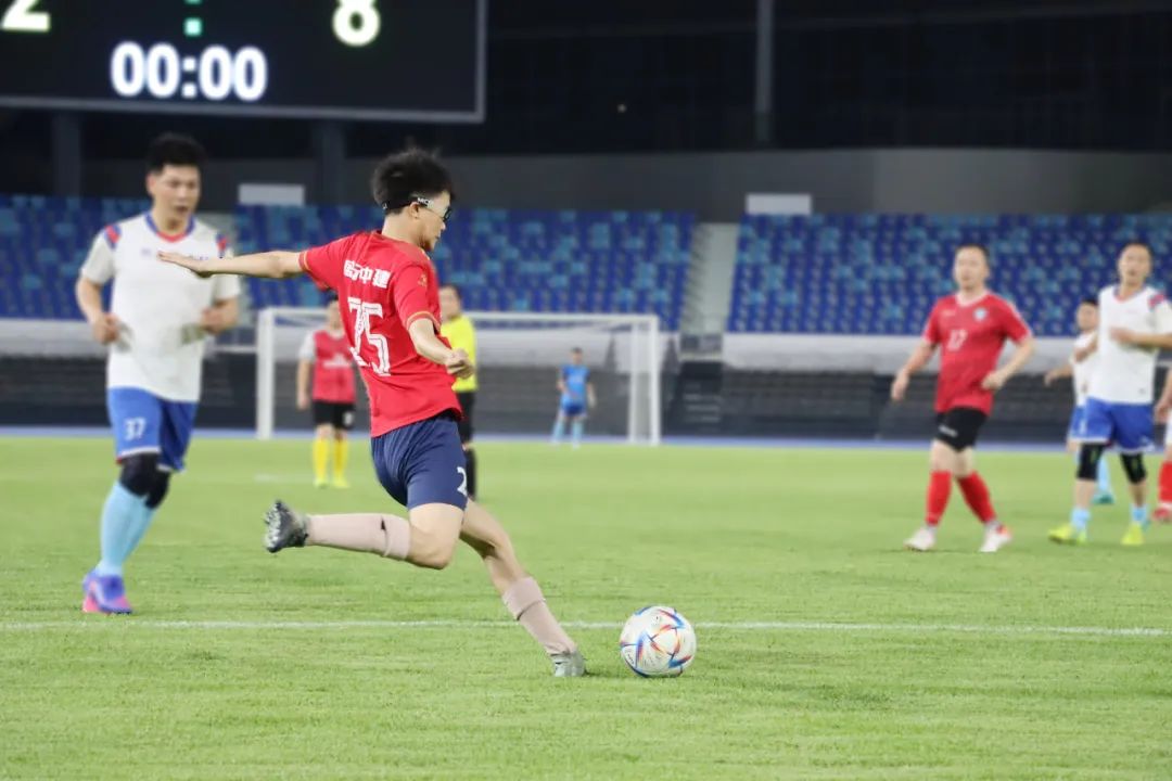 南海体育中心足球场是免费的吗,南海体育中心足球场收费标准