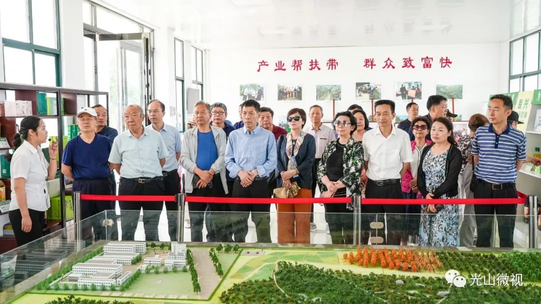 “哇，好美呀！”河南省文旅厅老干部盛赞光山好山好水好风光