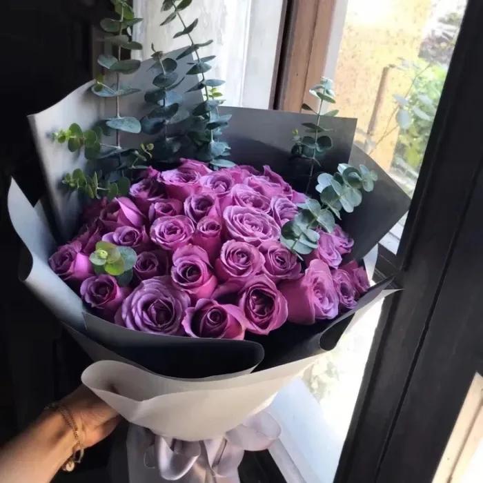 不同颜色的玫瑰花寓意送男生,各种颜色的玫瑰花代表的意思