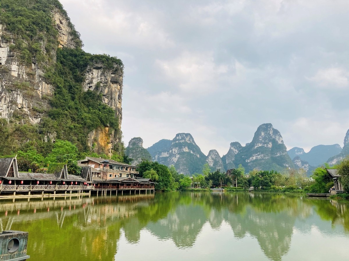 明仕田园有什么风景,明仕田园秘境度假村