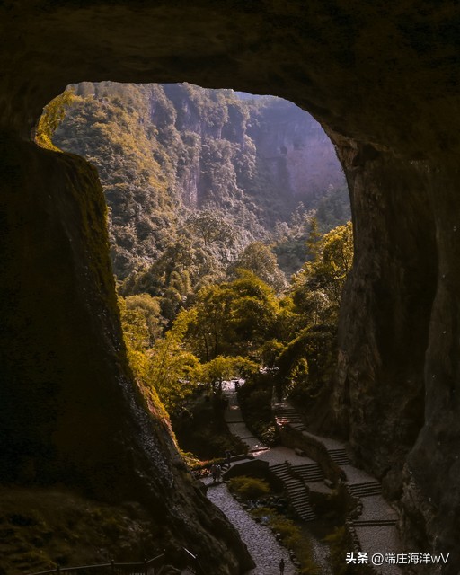 重庆旅游必去十大景点推荐有哪些,重庆旅游必去十大景点推荐打卡