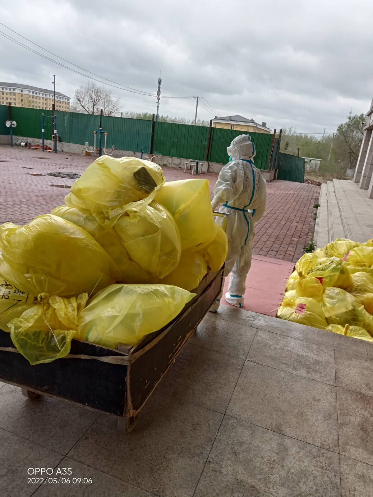 黑龙江中医药大学优势助力新冠救治一线抗疫中锤炼能力作风