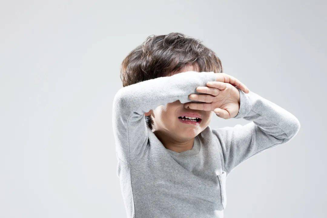 儿童麦粒肿是什么原因起的,儿童麦粒肿是什么原因造成