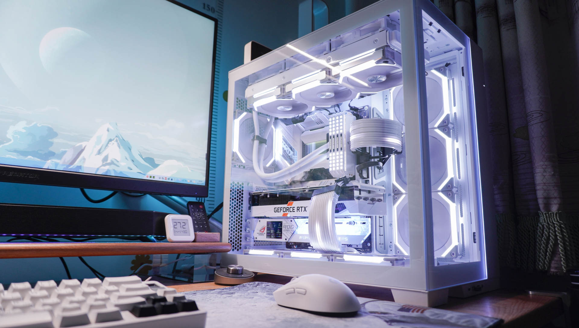 白色主题硬件及桌搭分享