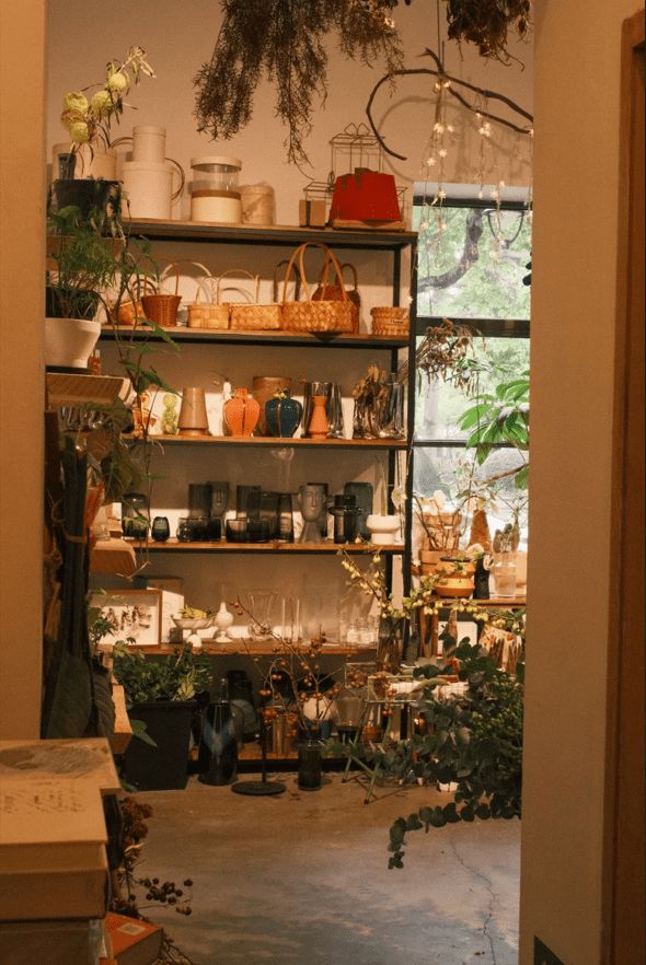 佛山70后老板打造300平书店弧形落地窗美翻了