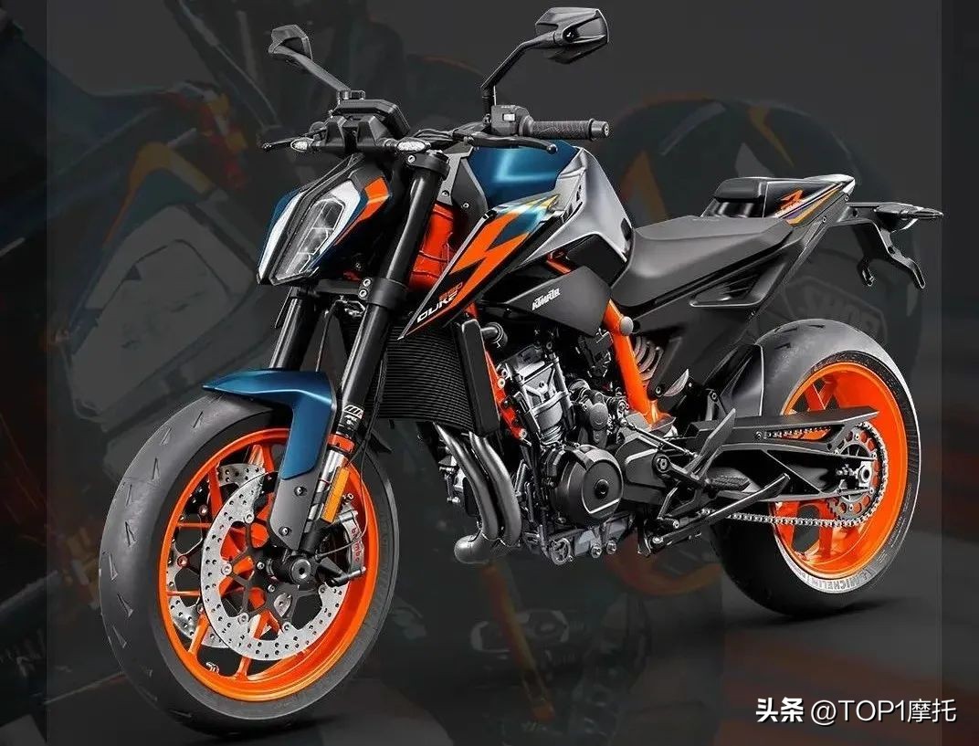 z900和cbr650r哪个保值些,十万买cbr650r还是z900