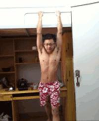 走路走累了躺下歇一歇,走路走累了坐地上