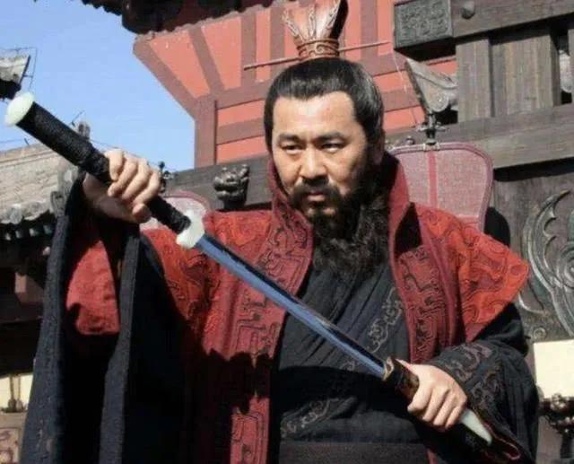 三国演义读后感之曹操,三国演义读后感曹操是怎样的人