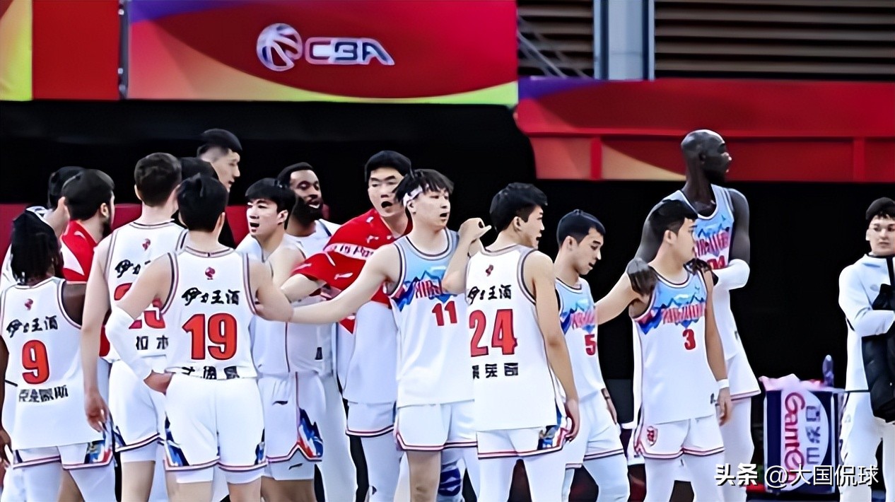 姚明回应周琦夺冠视频,姚明受访周琦正式无缘本赛季的cba