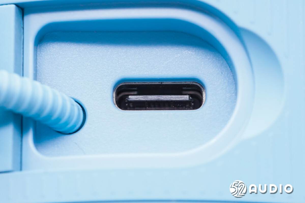 索尼srs-xb01便携式无线蓝牙音箱,索尼srsxb13和xb100哪个好