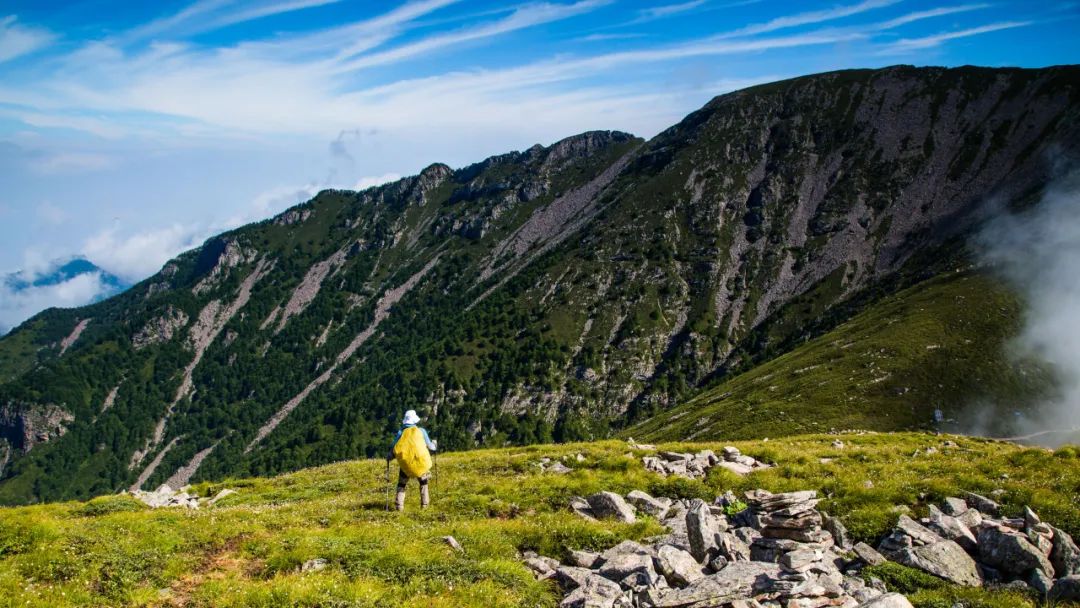 国内七月旅行最值得去的避暑胜地,7月份实惠的避暑地方国内