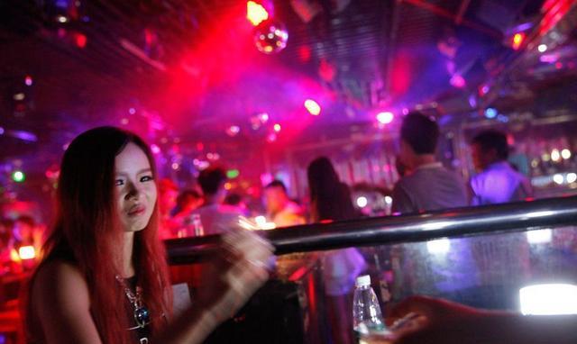 女性消费者购买力提升,人用生物制品销售