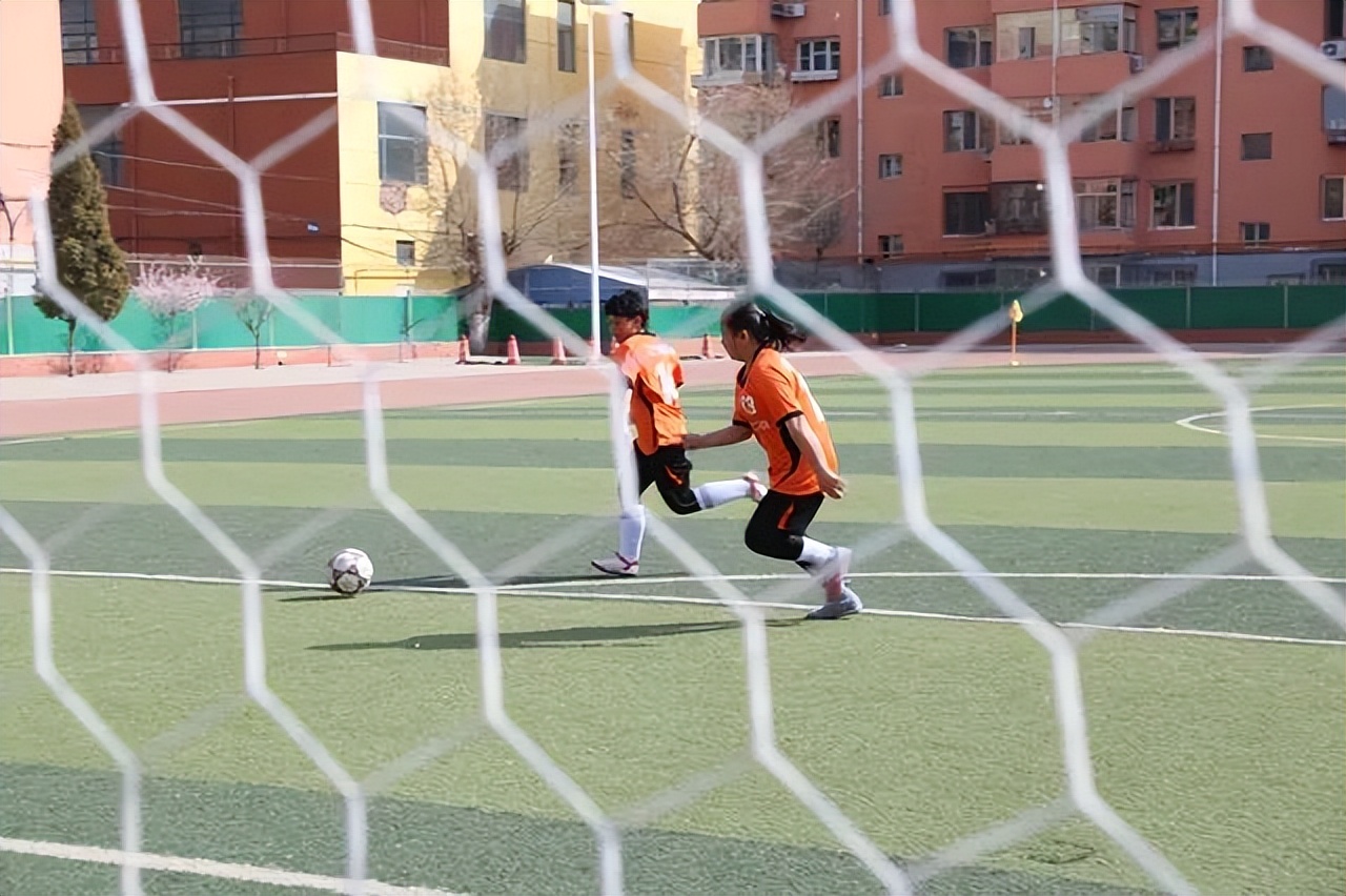 包头市实验二小女足,内蒙古包头包钢一小足球比赛