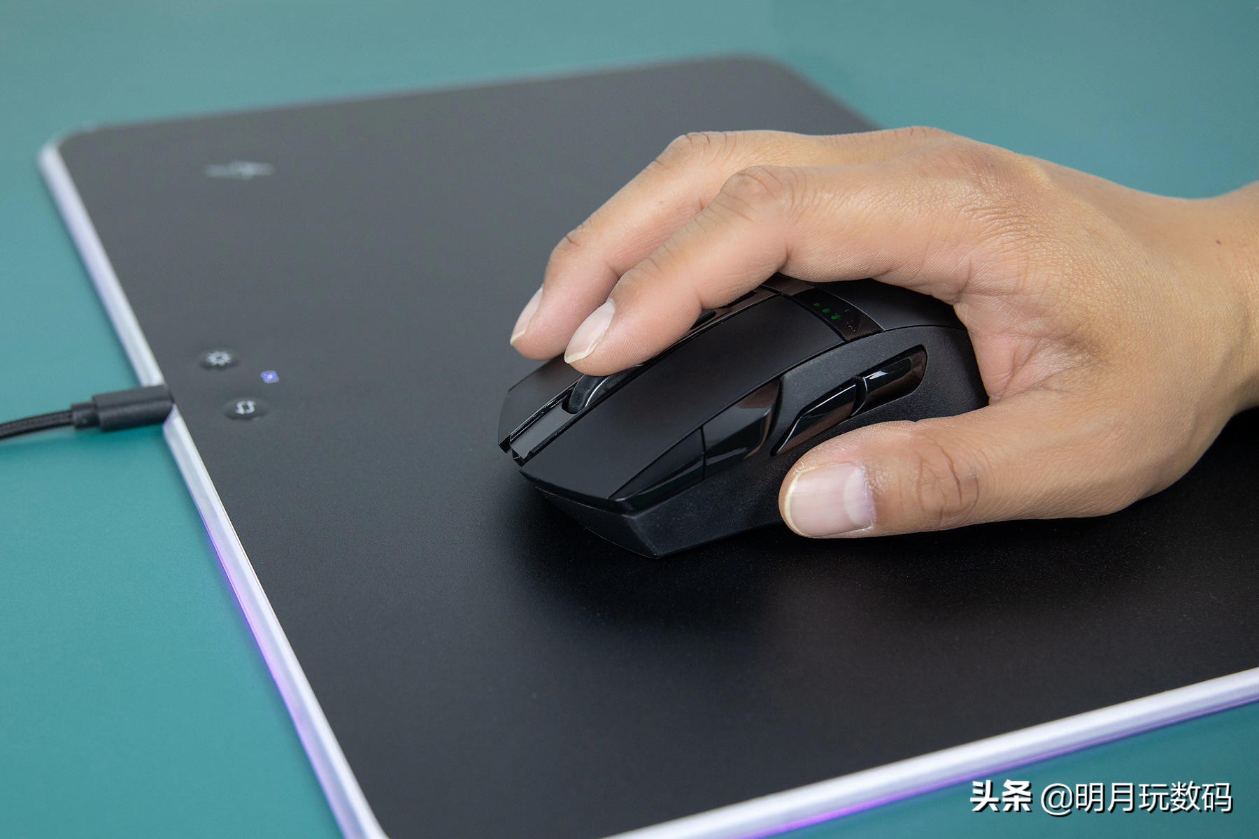 雷柏v100游戏键鼠套装黑色参数,雷柏鼠标垫V10RGB