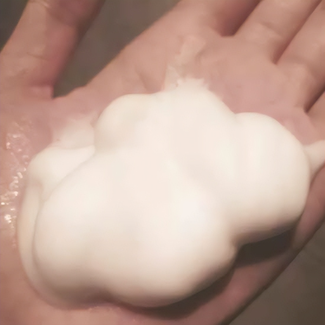 好用到爆的平价洗面奶推荐:不用吃土不用剁手,也能做精致的女孩