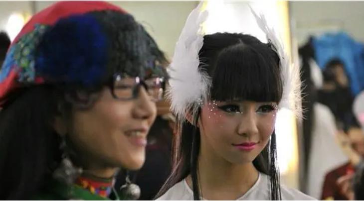 “异类”星二代，顶着父母光环却不务正业，违法被捕、同性结婚