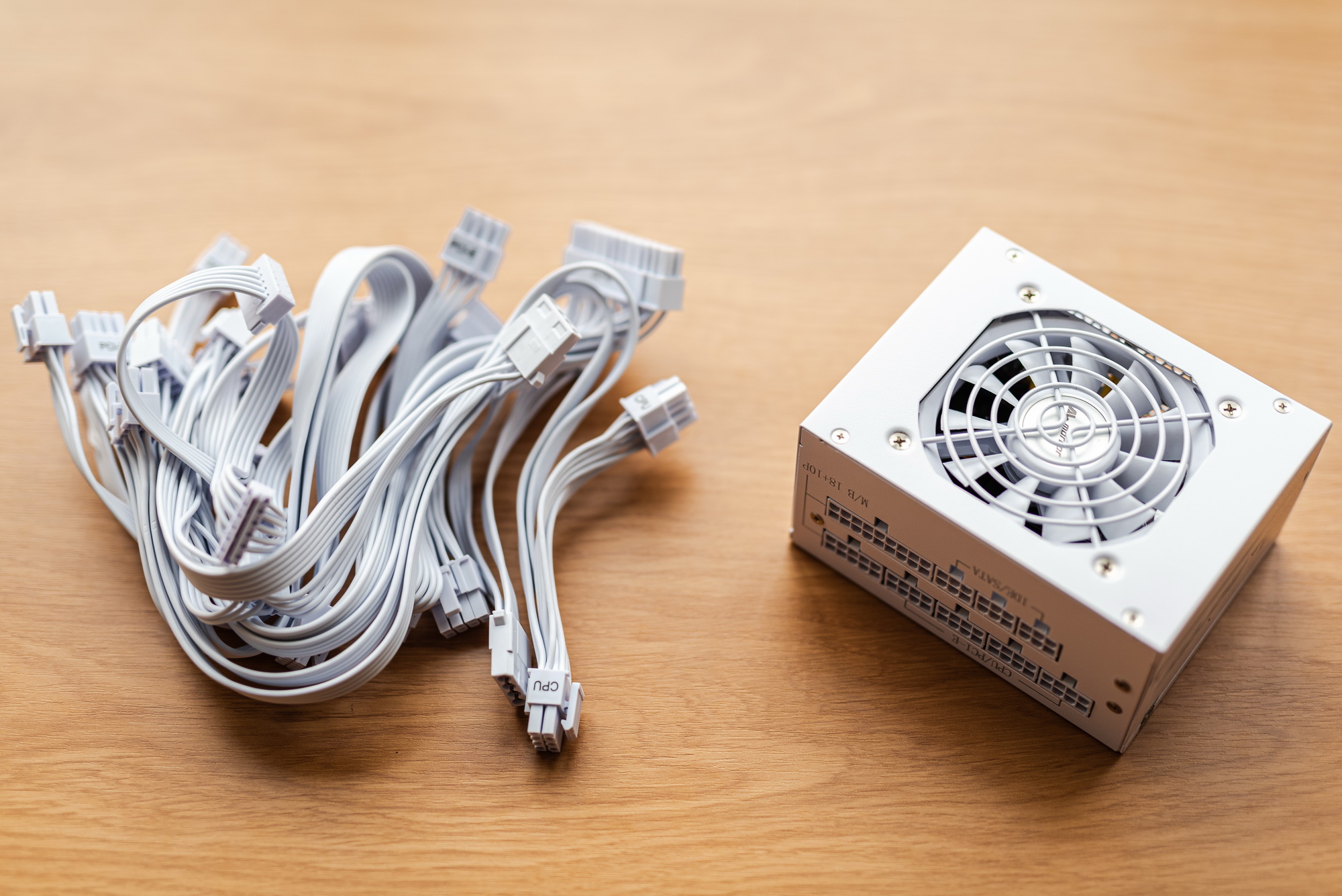 你也可以轻松装的白色ITX小钢炮：银欣SG16装机指南