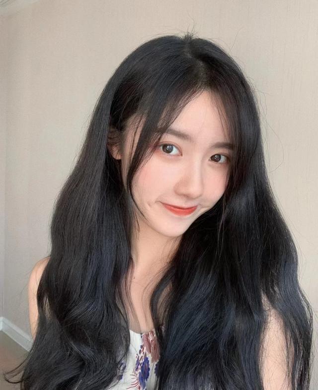 头发干枯毛躁的正确洗头方法,头发干枯毛躁洗头的正确方法