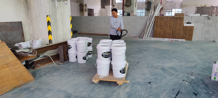 硅藻泥背景墙改色是直接刷吗,硅藻泥的墙怎么改色翻新