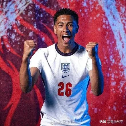 足坛第一身价贝林厄姆,三叉戟足球贝林厄姆