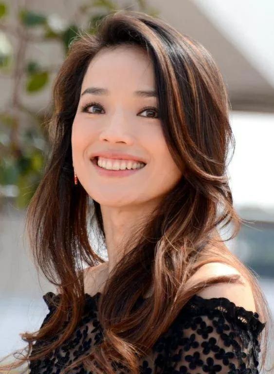 舒淇往事,舒淇情史一路坎坷