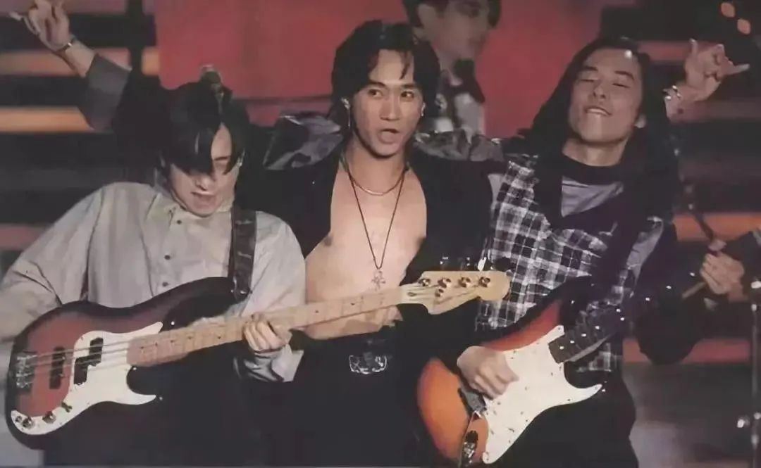 歌词经典语录100句,最打动人心的经典歌词句子