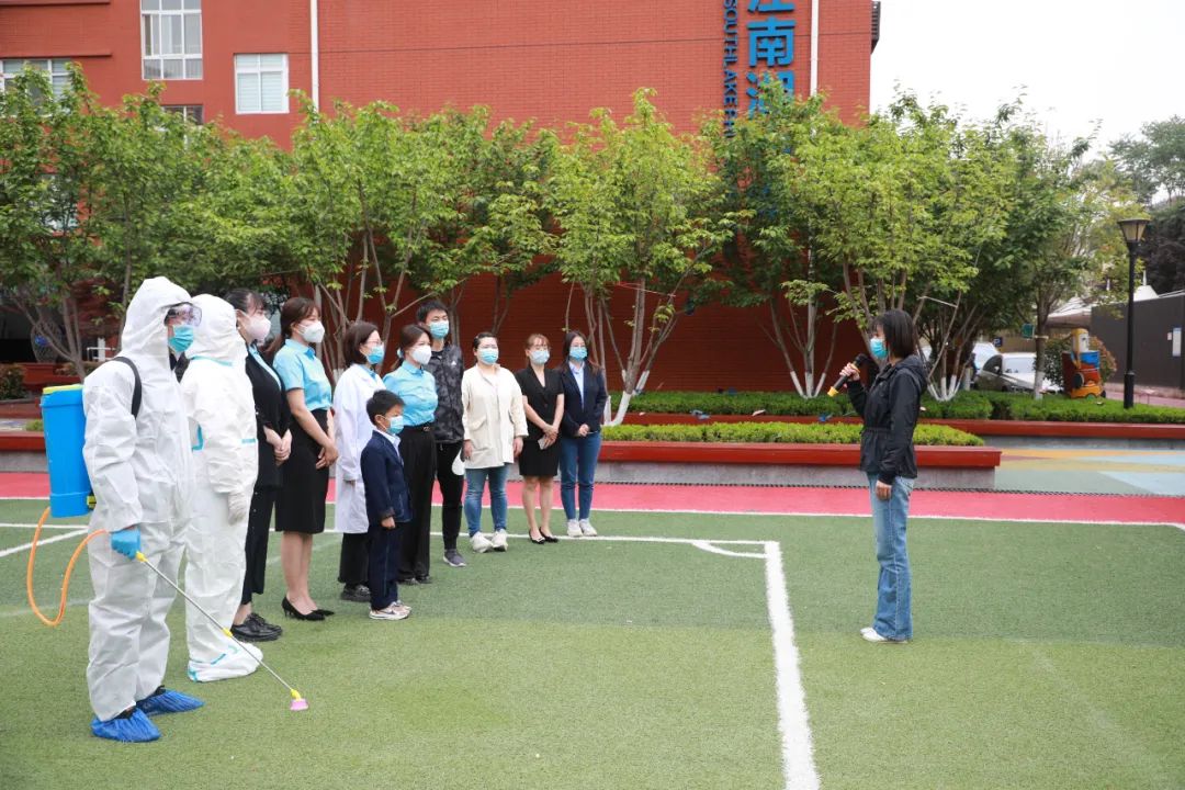 学校新冠肺炎疫情防控工作简报,小学开展新冠肺炎疫情教育