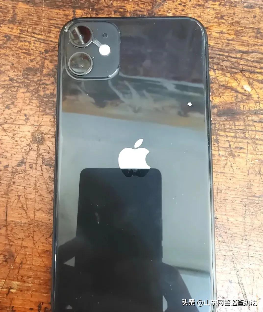 花别人的钱挺爽?借来的微信里有“巨款”,女子疯狂买买买后终落网!