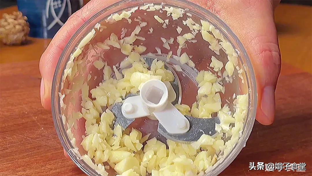 大厨教你秘制炸酱,乡村美食炸酱面酱料正宗做法