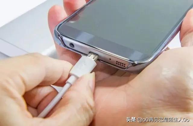 手机正确充电方式延长寿命,手机电池首次充电的正确方法