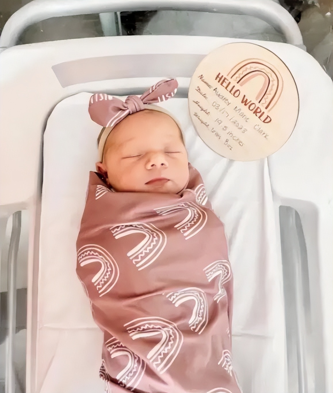 138年来都只生儿子的家族终于迎来女宝,生个女儿真的有这么难?