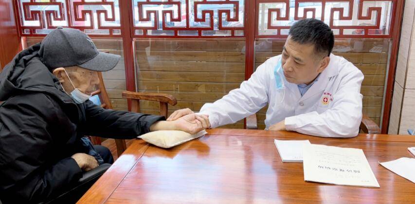 「11月总结」值得珍藏——秦院长诊室里抗癌患者身影与难忘瞬间