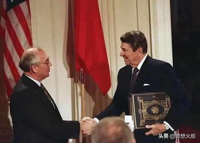 各国对戈尔巴乔夫去世反应,戈尔巴乔夫去世舆论