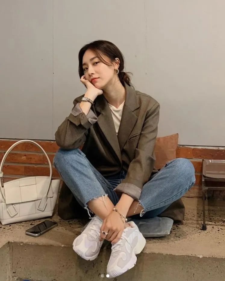 时尚博主的19件夏季日常穿搭look,这位博主的减龄穿搭值得学习