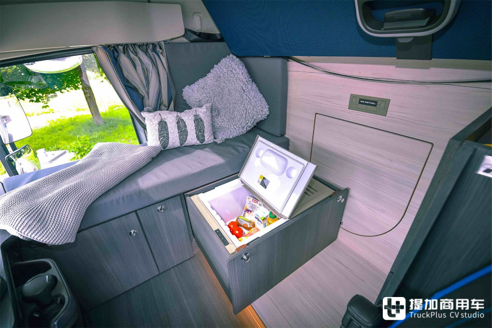 德国改装沃尔沃房车,沃尔沃fh国外改装内饰