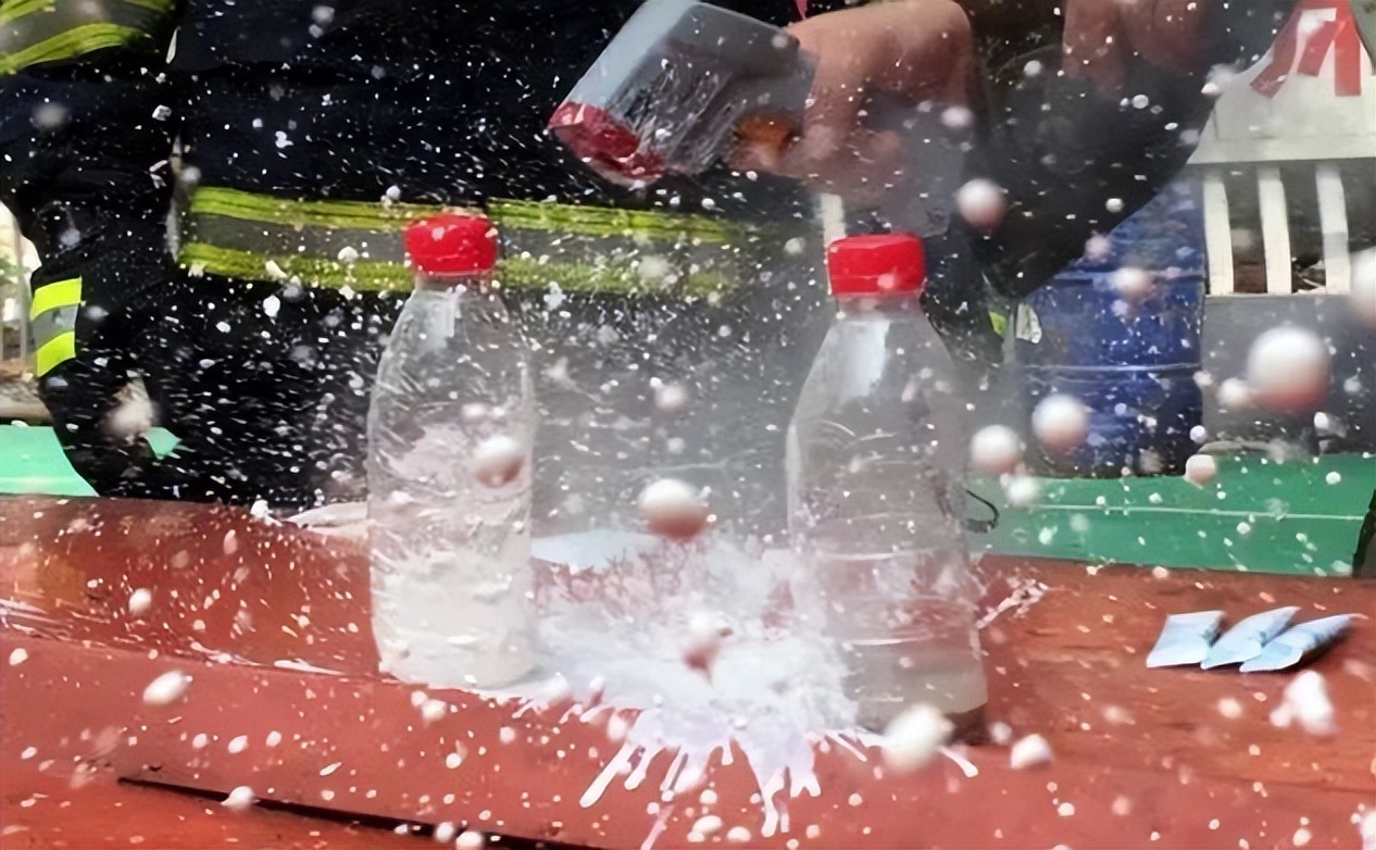 孩子眼球20分钟被熔化,小孩眼珠被熔化了怎么办