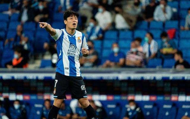 武磊2次绝佳机会,武磊2-0卡塔尔